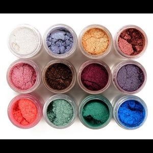 Colourpop x Kathleen lights zodiac loose powder